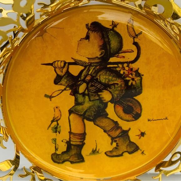 1986 Hummel Gold Ornament - Picture 2 of 10